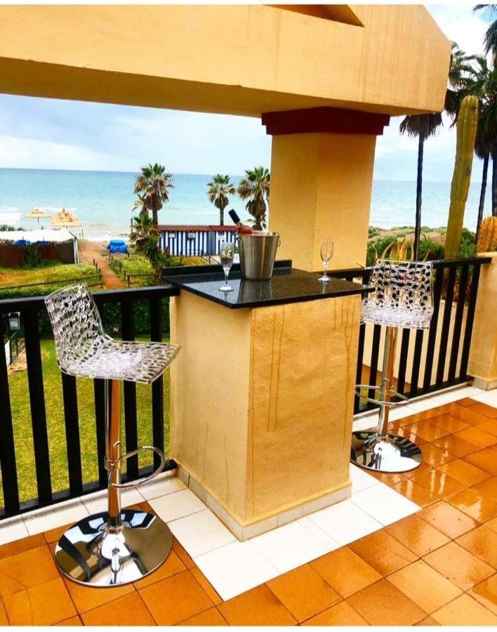 Beachfront Apartment - Sea Views - Marbella Exterior foto