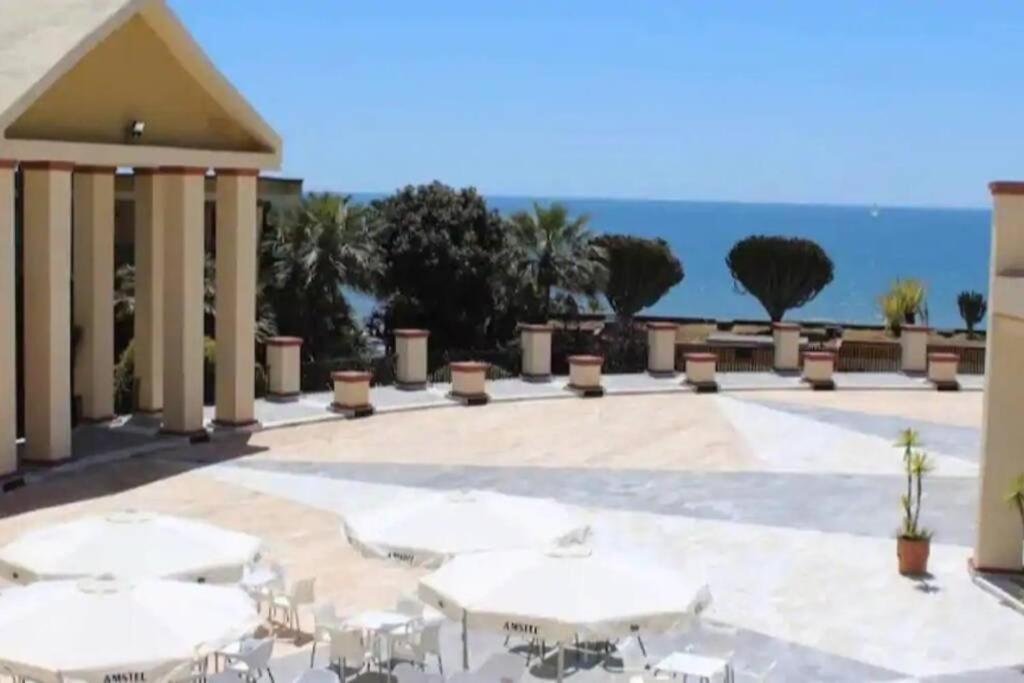 Beachfront Apartment - Sea Views - Marbella Exterior foto