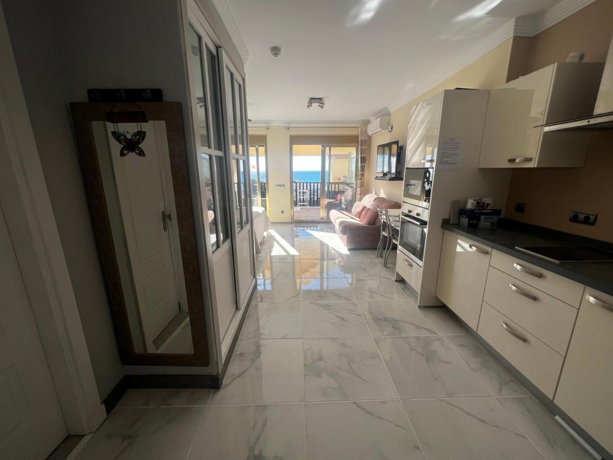 Beachfront Apartment - Sea Views - Marbella Exterior foto